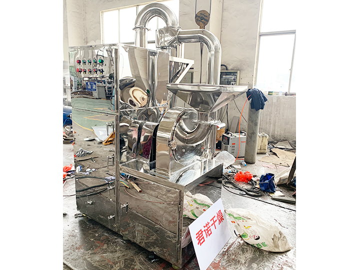WF-300中草藥粉碎機組
